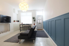 2-Bedroom, Free Parking, High Speed Wi-Fi, Swinton Manchester